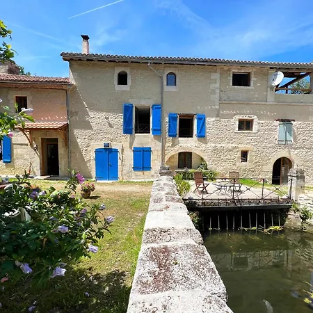 Moulin La Vergne Apartment